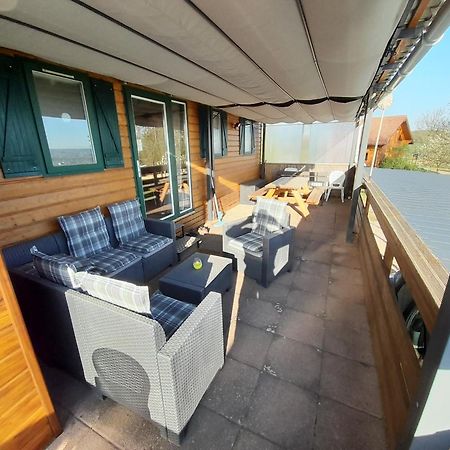 Location Type Gite, Chambre D'Hote, Meuble De Tourisme Dans Joli Petit Chalet Typique Et Ou Jolie Roulotte Type Boheme Waldighoffen Kültér fotó